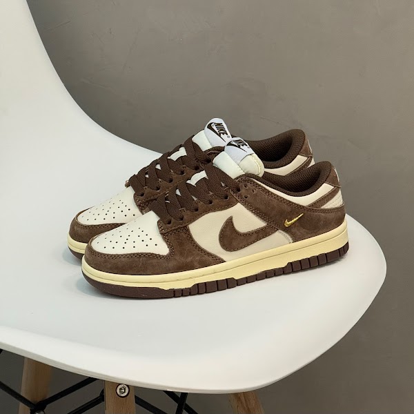 Nike Dunk Low Marrón Crema