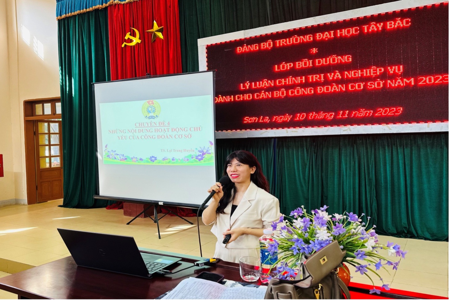 Lớp Bồi dưỡng lý luận chính trị và nghiệp vụ dành cho cán bộ Công đoàn cơ sở năm 2023