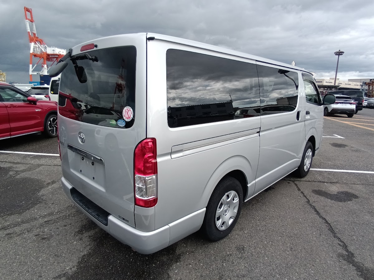 Toyota Hiace