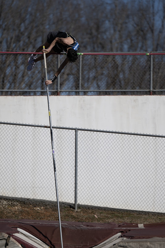 Photo from HS: Indoor Track & Field of Leighton McGee