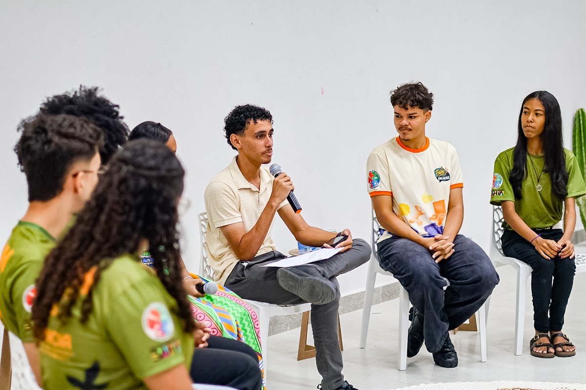 Registro de atividade educativa e cultural em Mairi