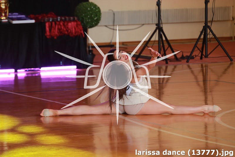 larissa dance (13777).jpg