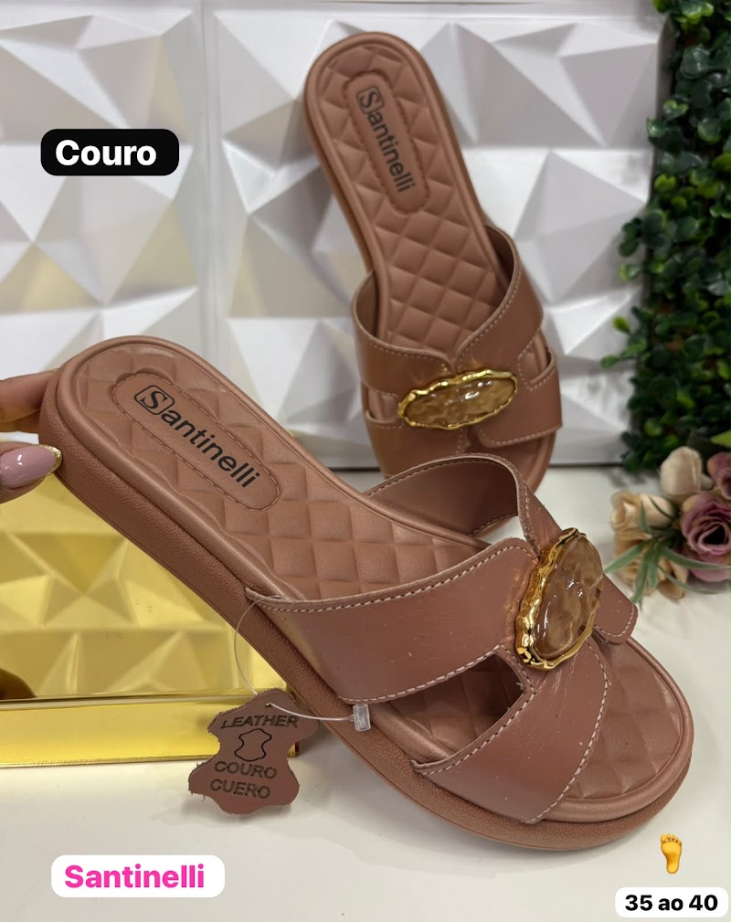 Sandalia de cuero con hebilla decorativa · foto 2