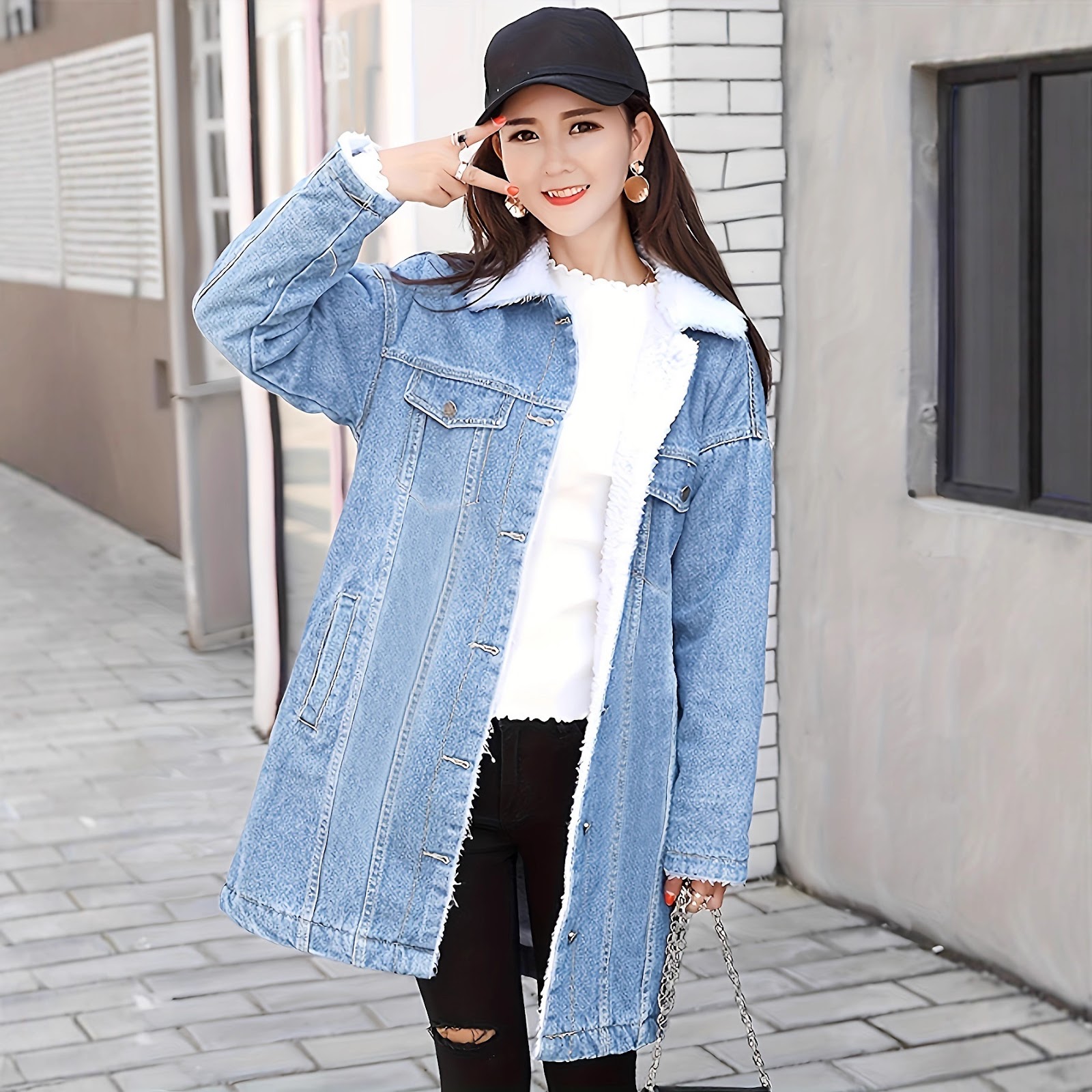 Gefütterte Jeansjacke mit Lammfell-Optik, mittellang