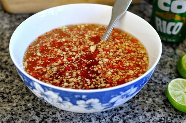 Nước Mắm Cay Chua Ngọt