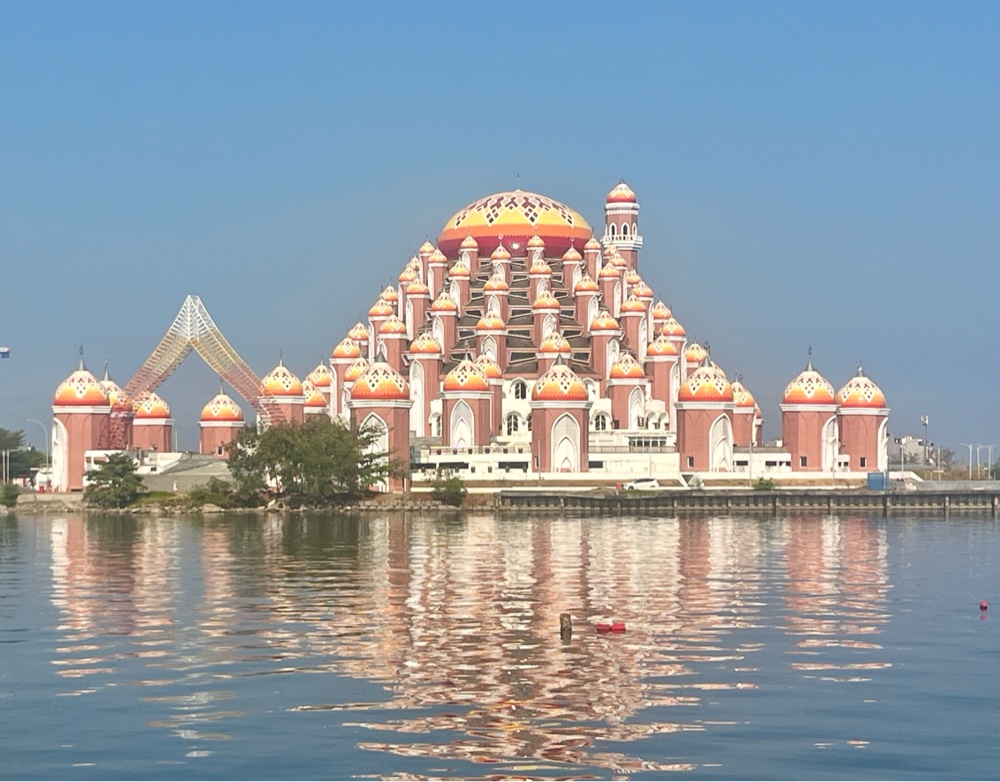 Mosque viewed from Losari Beach
