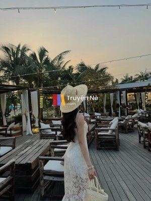 Âm Mưu Từ Bình Luận