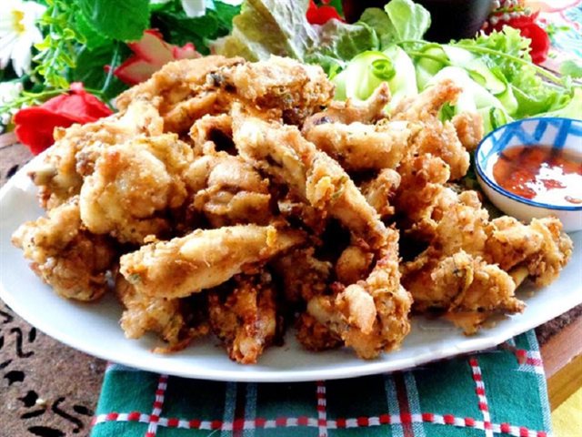 Cánh Gà Chiên Giòn Cay Thơm