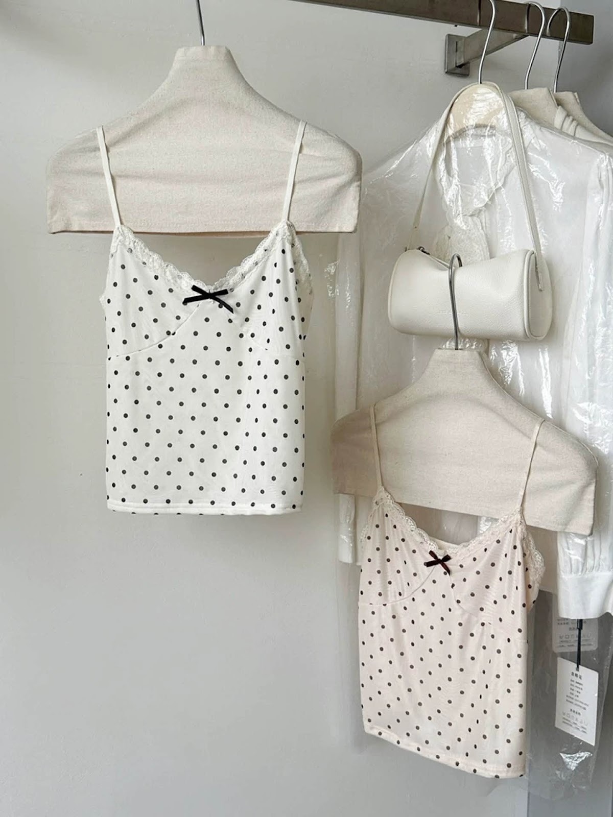 Set áo dài tay chấm bi kèm áo hai dây XONXEN SHOP 5426 – Image 5