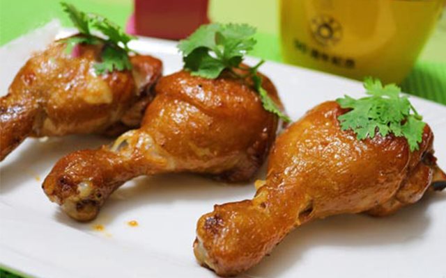 Đùi Gà Nướng Sốt Cay Ngọt