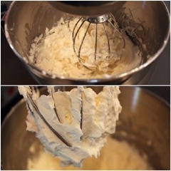 Trong lúc đợi bánh nguội, cho 100gr kem whipping và 2 muỗng cà phê vani vào thau. Sau đó dùng máy đánh kem đánh thật đều và nhuyễn.