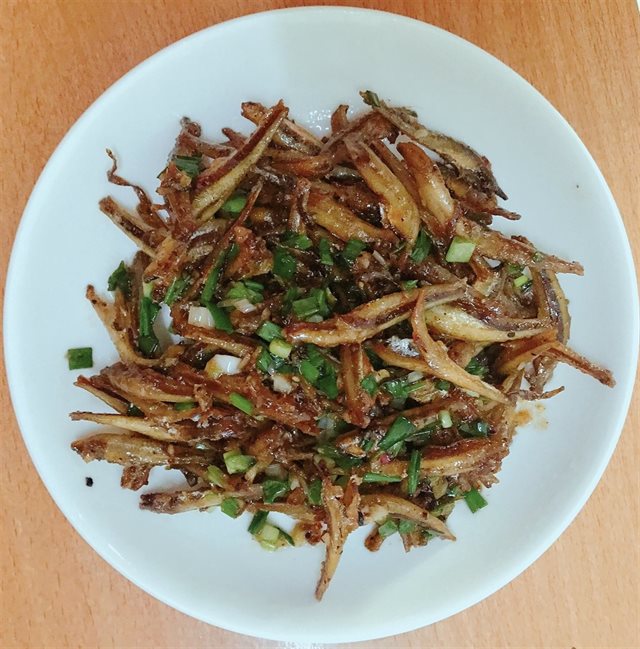 Cá Cơm Chiên Giòn Sốt Cay