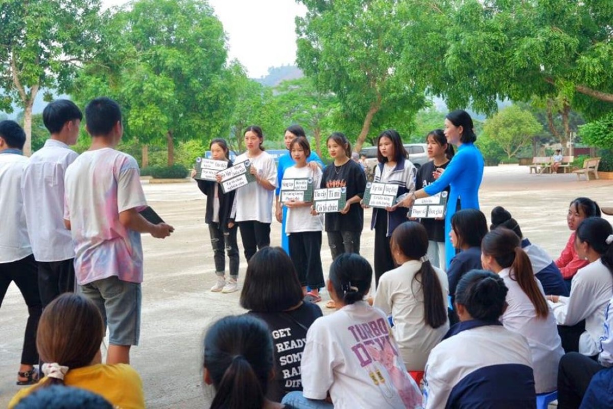 Công tác tư vấn hướng nghiệp, tư vấn tuyển sinh cho học sinh một số trường THPT trên địa bàn tỉnh Sơn La của Trường Đại học Tây Bắc