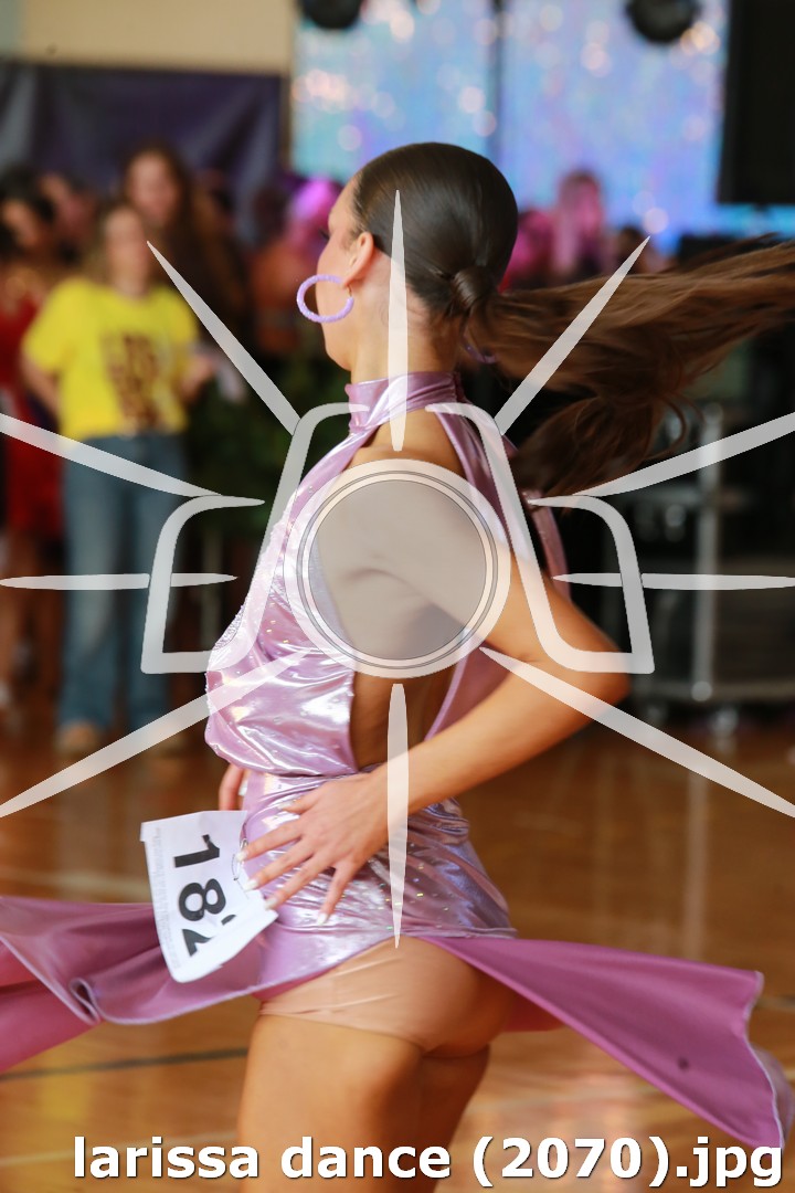 larissa dance (2070).jpg
