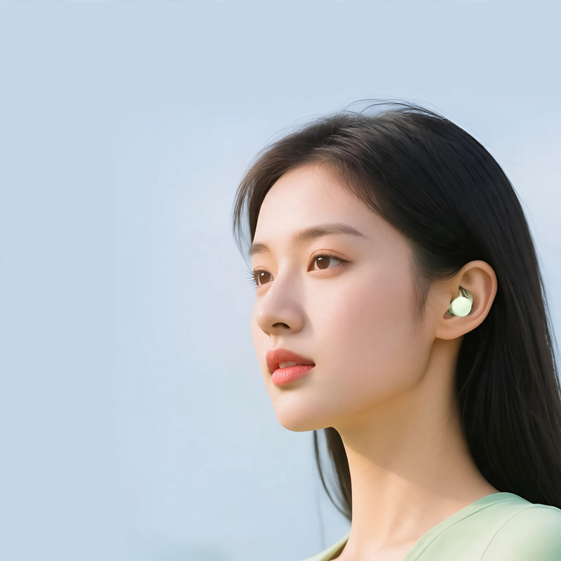 Wireless Bluetooth earbuds with noise cancellation