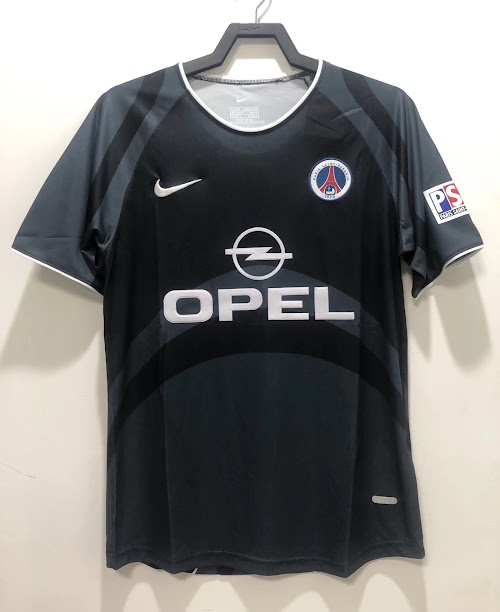 Equipación de visitante del Paris II 2001-02.jpeg