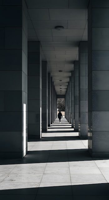 Monochromatic Walkway with Strong Shadow Lines - Free mobile Wallpaper