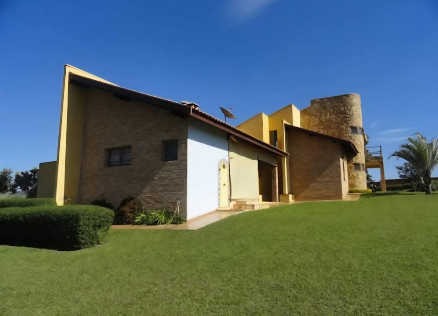 Casa de esquina com 4 lotes quadra FL Marina no Riviera de Santa Cristina XIII
