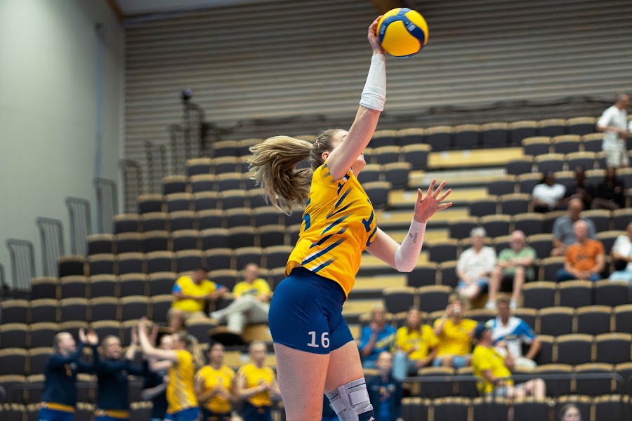Sweden Hungary 372