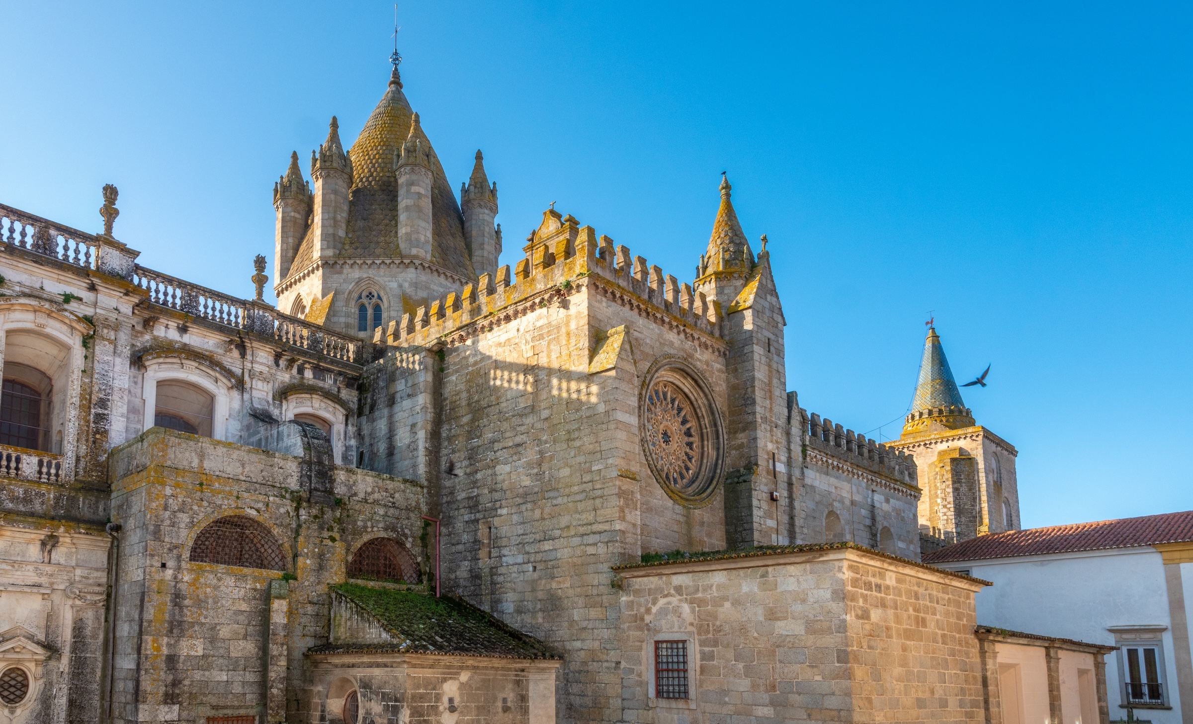 Best Time to Visit São Lourenço do Barrocal: Month-by-Month — view 4
