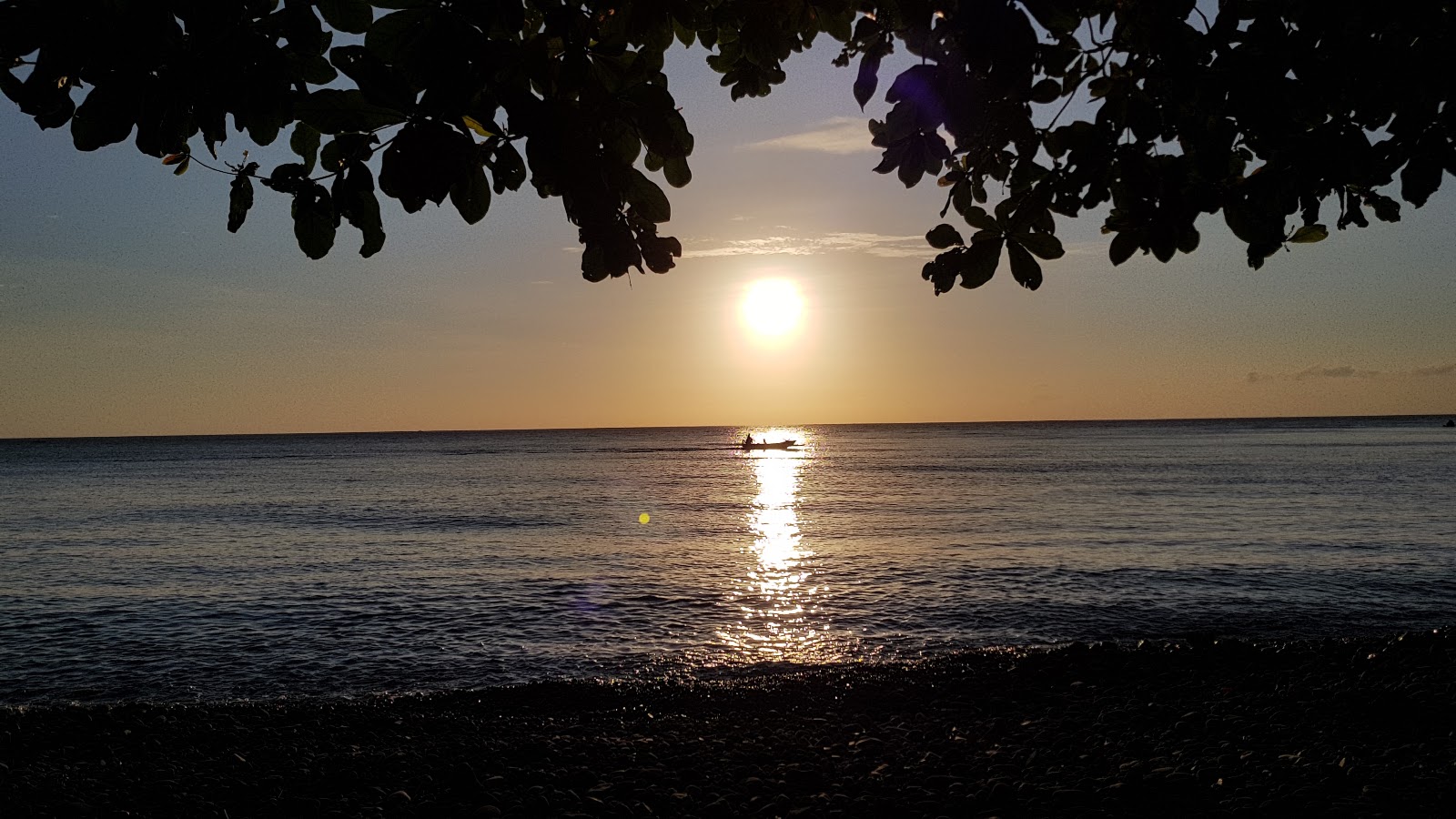 Sunrise in Bali Photo. Climate change emotional impact, ecological catastrophes emotional impact, ecological grief Indonesia, climate grief Indonesia, reef grief Indonesia. CarbonEthics Indonesia