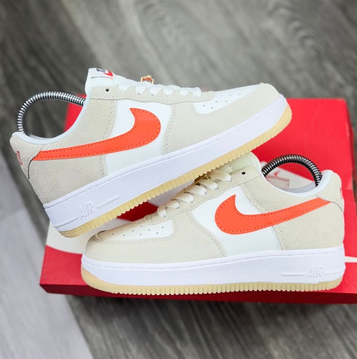 Nike Air Force 1