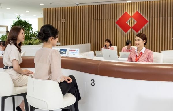 Techcombank lập kỷ lục lợi nhuận quý II/2026
