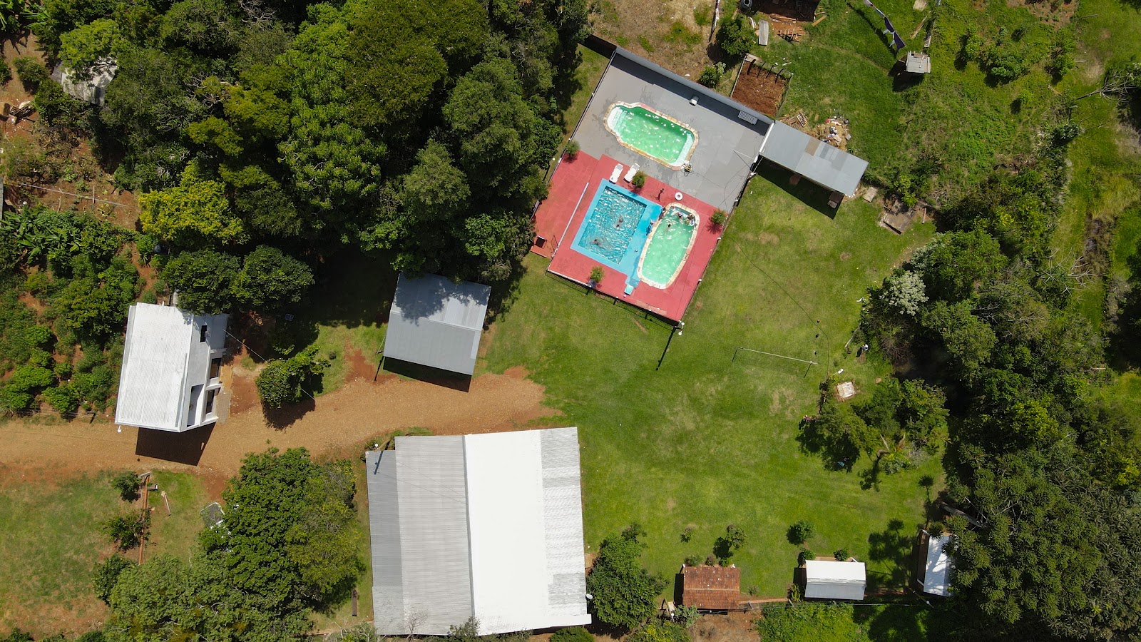 Camping y Pileta Bela Park