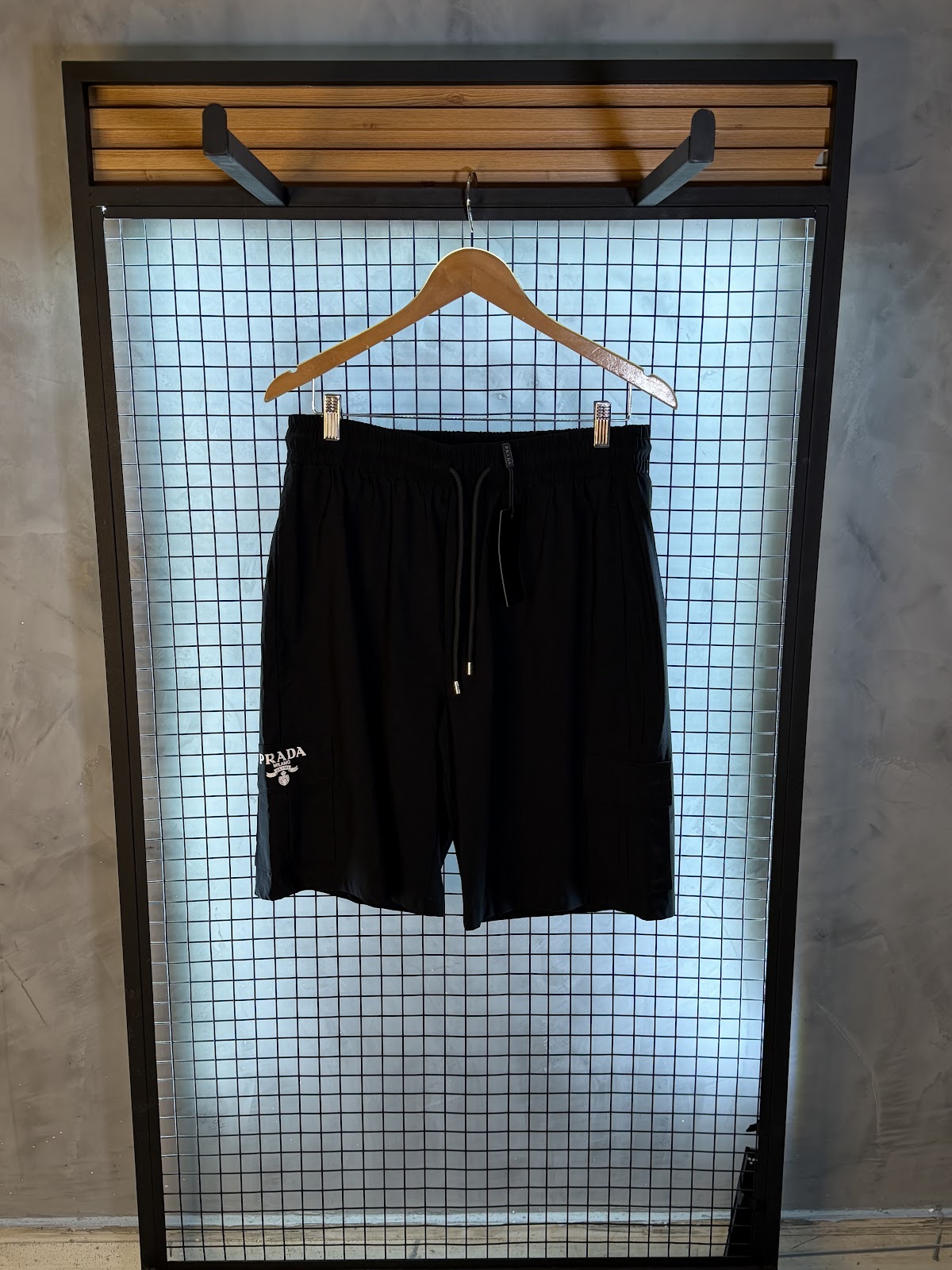 Bermuda_Prada_Preta6 - Imagem 4