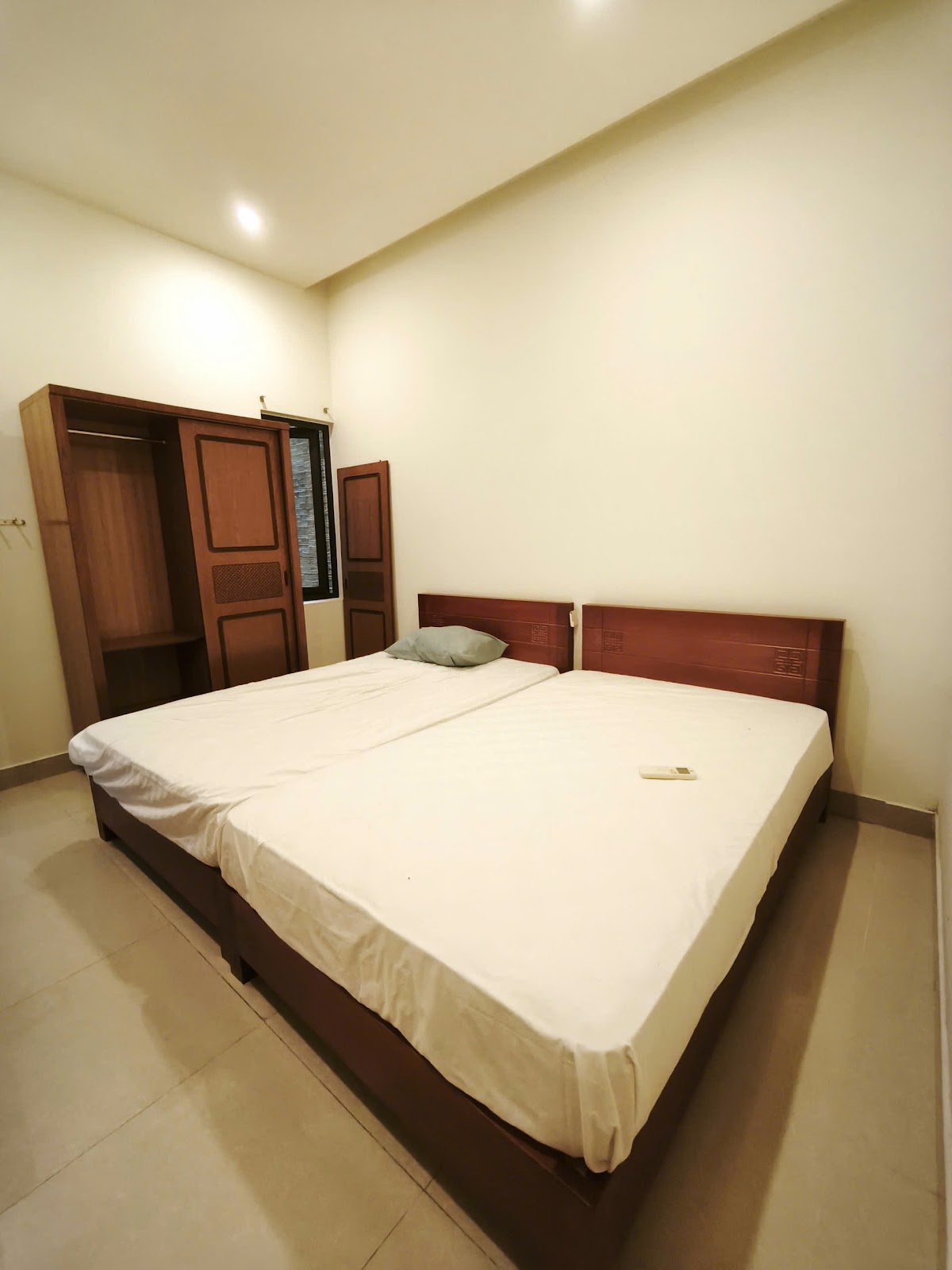 PHÒNG TRỢ GIÁ RẺ 4