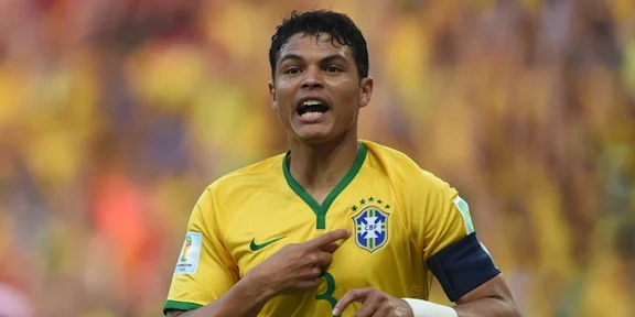 ৪১ বছর বয়সে পোর্তোতে ফিরলেন কিংবদন্তি ডিফেন্ডার থিয়াগো সিলভা