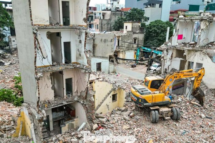 Người dân Đông Ngạc di dời phục vụ dự án đường 10 làn phía Tây Hà Nội - Báo Tiền Phong
