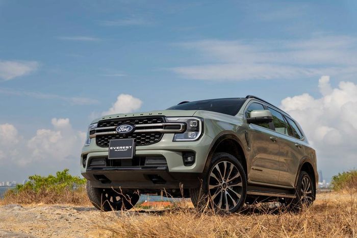 Ford Everest 2026 ra mắt với cấu hình mạnh nhất từ trước tới nay tại Việt Nam - Báo Văn hóa