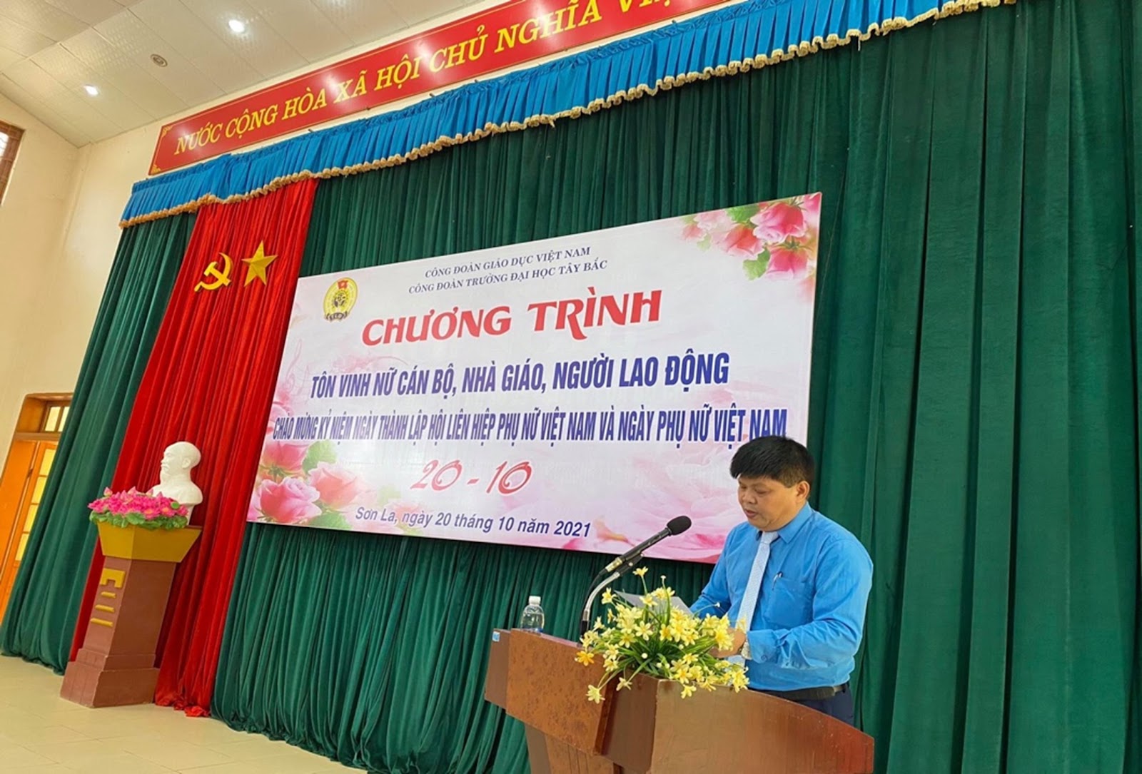 Công đoàn Trường Đại học Tây Bắc tổ chức lễ tôn vinh, tuyên dương, khen thưởng nữ cán bộ Nhà giáo, người lao động nhân kỷ niệm ngày thành lập Hội Liên hiệp Phụ nữ Việt Nam