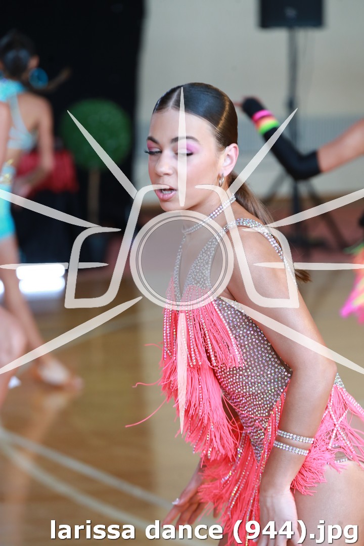 larissa dance (944).jpg