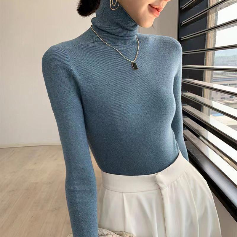 Slim-fit turtleneck sweater