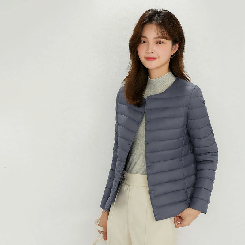 Lightweight women's down jacket, short, versatile