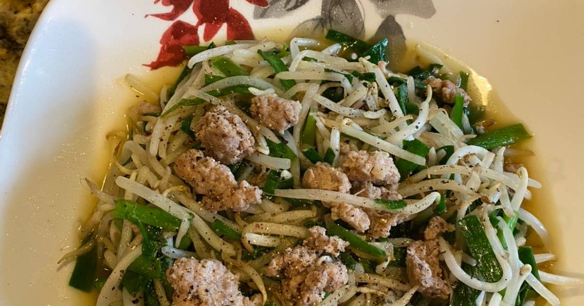 Giá xào hẹ thịt nạc băm