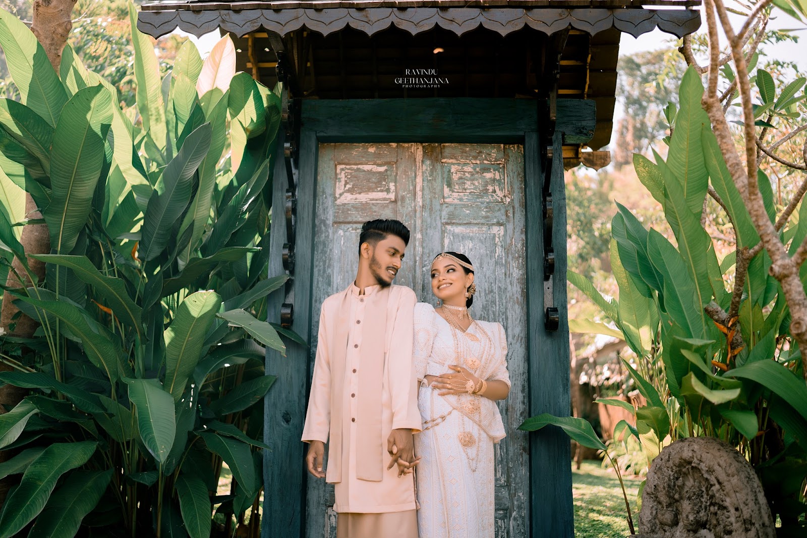 Sachintha and Mayumi wedding photography - bride and groom portrait