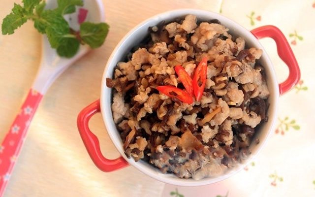 Thịt Băm Rang Nấm Mèo