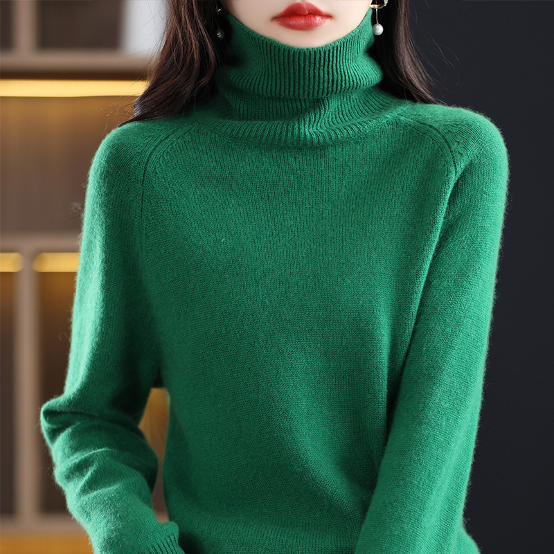 Women's knitted sweater with stand-up collar, loose and long-sleeved