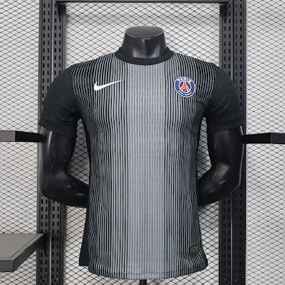 25-26 Paris Saint-Germain Portero.jpg