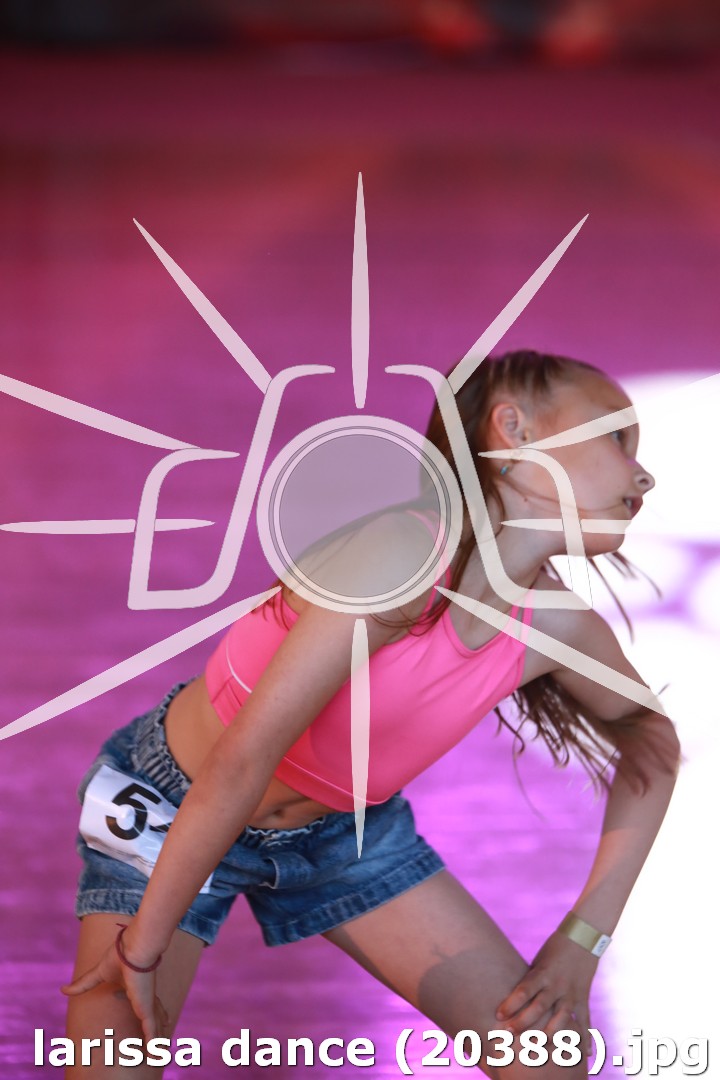 larissa dance (20388).jpg