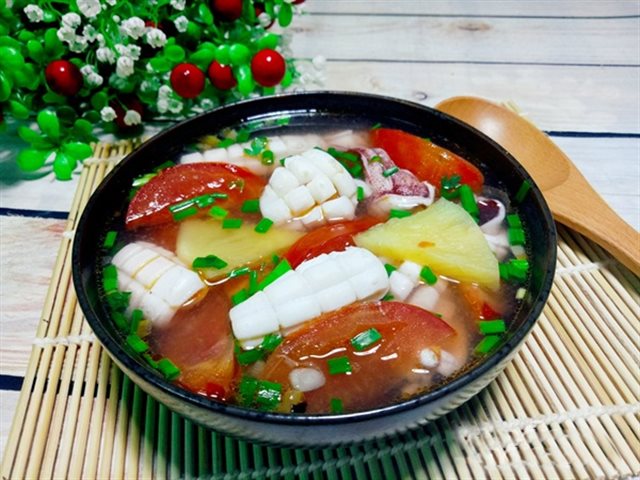 Canh Mực Chua Ngọt