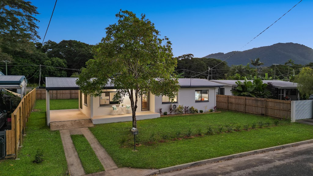 57 Wilks Street, Bungalow - Thumbnail 2