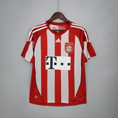 Retro 2010-11 Bayern Munich Local @lumorasports.jpeg