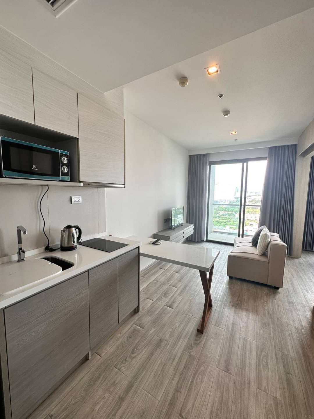 Atlantis Building C - 1 Bed, Floor 6 9