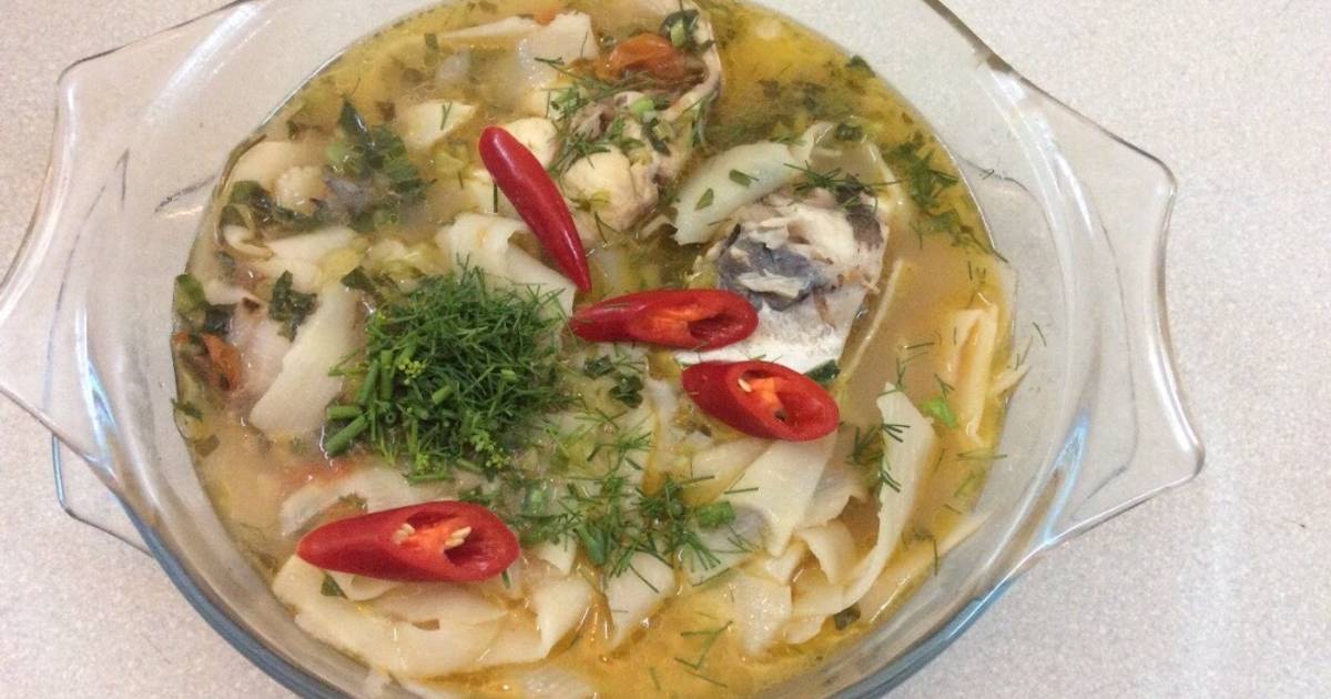 Cá hú canh măng chua
