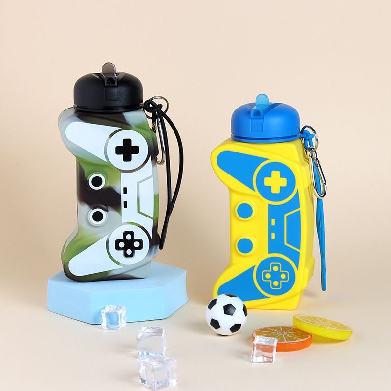 Foldable Silicone Water Bottle with Game Design 600 ml