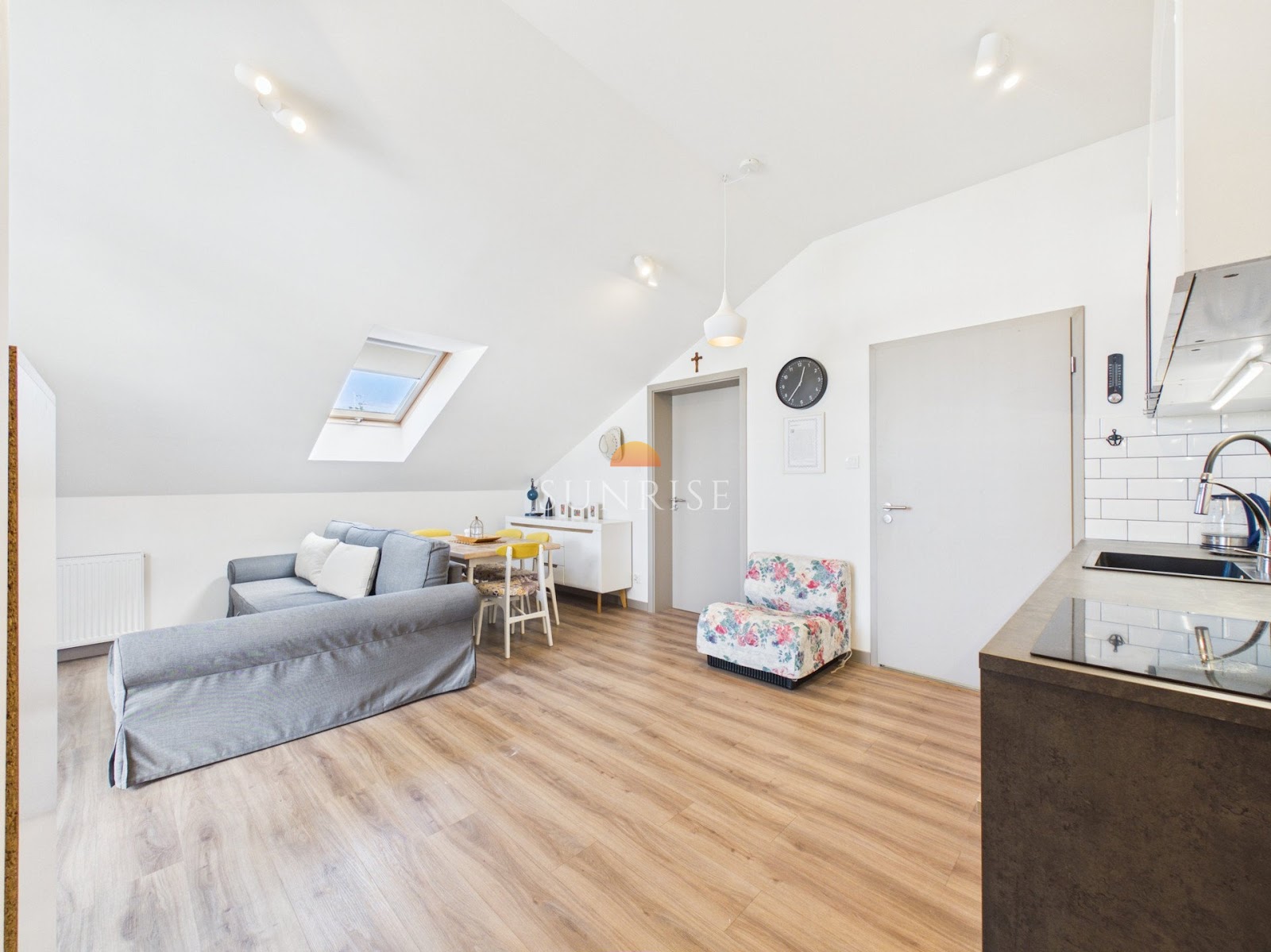 Apartament z zimowym widokiem na morze, 400 m od plaży — zdjęcie 4